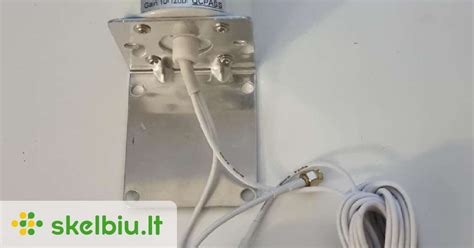 Išorinė 4G/5G antena prijungta prie modemo