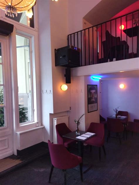 baro interjeras su garso sistema