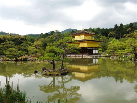 Auksinis paviljonas Kiote