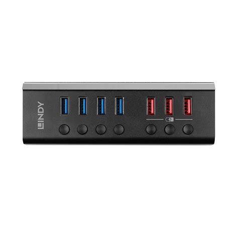 Mikrotik maršrutizatoriaus galinis vaizdas su Ethernet prievadais ir USB prievadu
