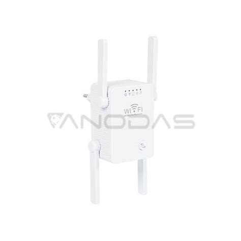 Wi-Fi signalo stiprintuvas prijungtas prie elektros lizdo