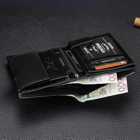 Vyriška odinė piniginė su RFID apsauga