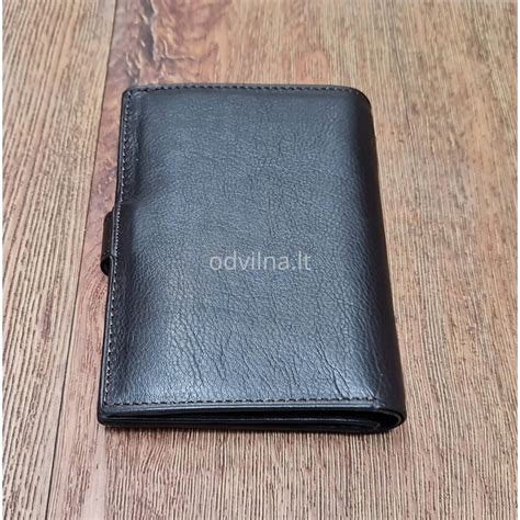 Detalė odinės piniginės