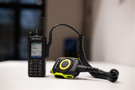 Įvairios radijo stotelės ir profesionalios racijos