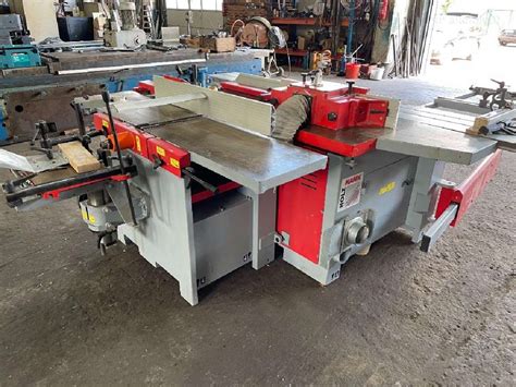 įvairūs medienos apdirbimo įrankiai