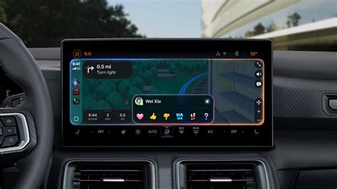 Infografika, iliustruojanti „Apple CarPlay“ ir „Android Auto“ funkcijų privalumus vairuojant