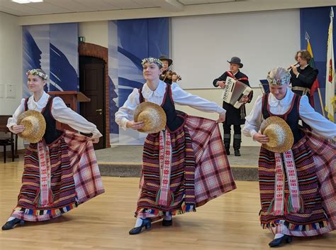 Tradiciniai Balio šokiai