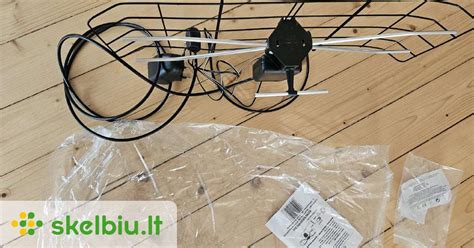 Kambarinė DVB-T antena ant palangės