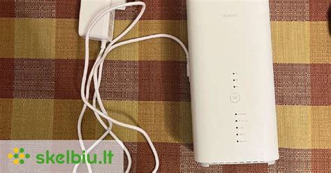 Schema, iliustruojanti 5G maršrutizatoriaus su išorine antena veikimo principą.