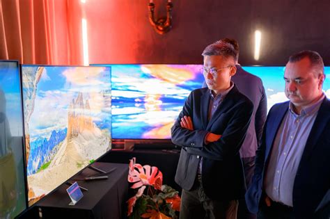 LG televizorių gamybos linija