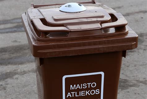 RFID žymos tvirtinimas prie atliekų konteinerio